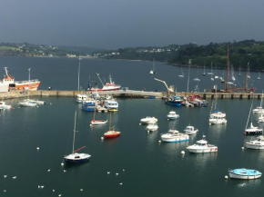 Отель Appartement Design I Port Douarnenez  Дуарненез